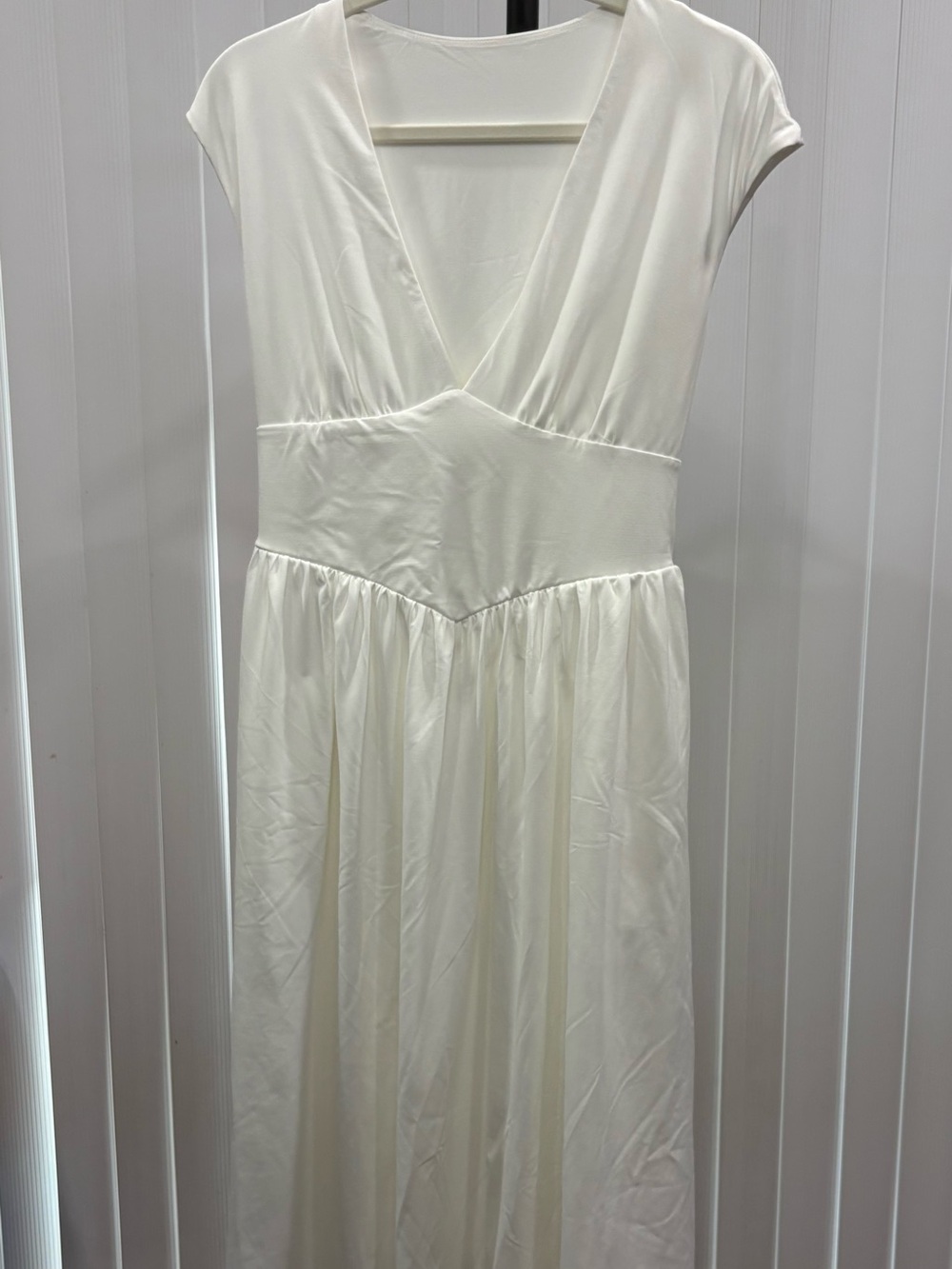 OYS Women’s Cream V-Neck Cap Sleeve Dress
